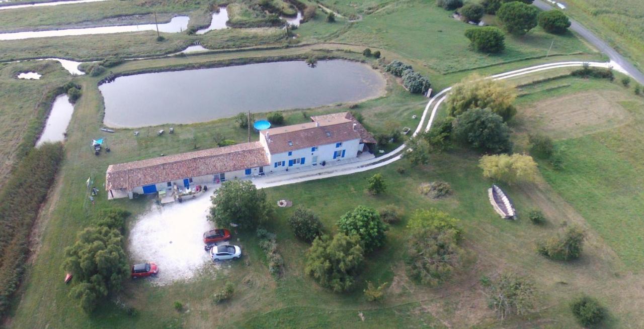 לינה וארוחת בוקר Saint-Just-Luzac Moulin De Mauzac מראה חיצוני תמונה