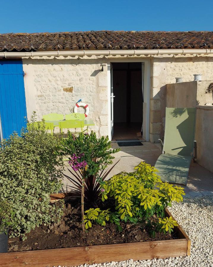 לינה וארוחת בוקר Saint-Just-Luzac Moulin De Mauzac מראה חיצוני תמונה